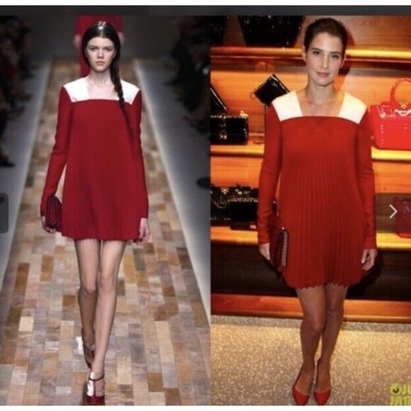 Valentino Dresses & Skirts - NWOT  Valentino Pleated Dress Size 2